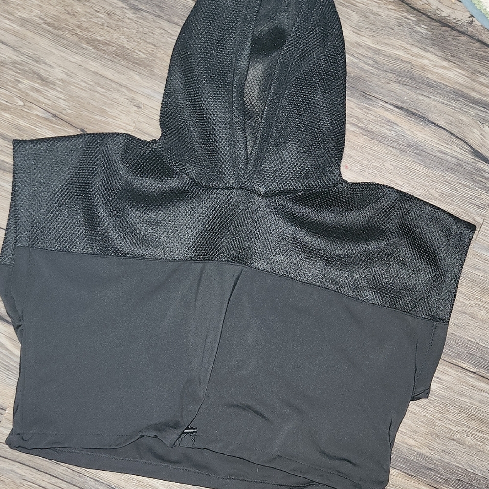 Forever 21 Charcoal Textured Crop Shirt